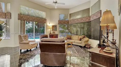 681 NW 100th Terrace Plantation FL 33324
