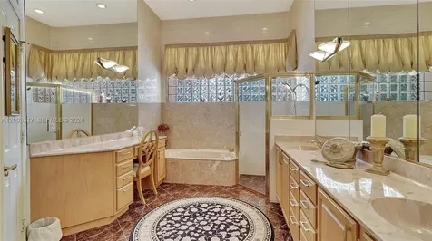 681 NW 100th Terrace Plantation FL 33324
