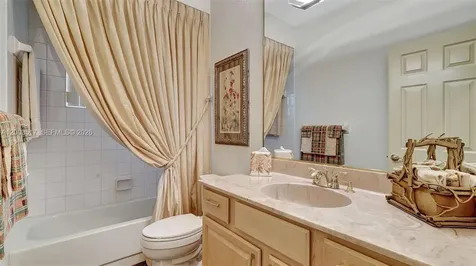 681 NW 100th Terrace Plantation FL 33324