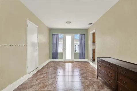 5701 SW 50th Terrace Miami FL 33155