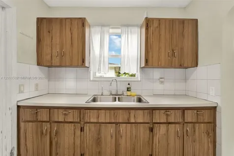 5701 SW 50th Terrace Miami FL 33155