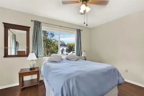 5701 SW 50th Terrace Miami FL 33155