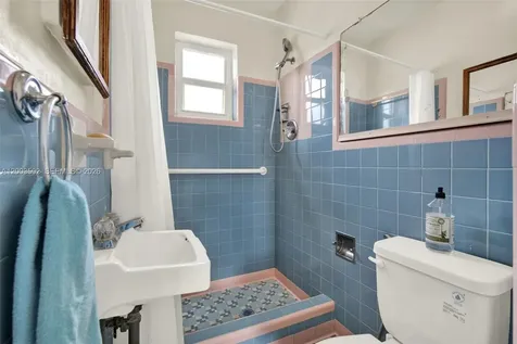5701 SW 50th Terrace Miami FL 33155