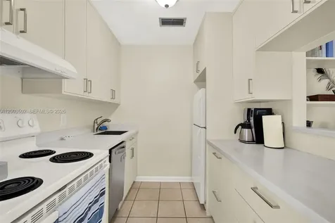 5701 SW 50th Terrace Miami FL 33155