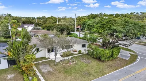 5701 SW 50th Terrace Miami FL 33155