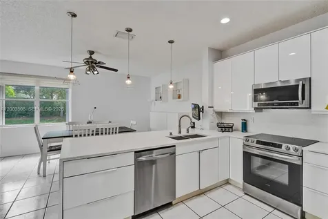 636 Sand Creek Circle Weston FL 33327