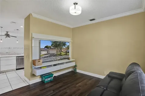 636 Sand Creek Circle Weston FL 33327