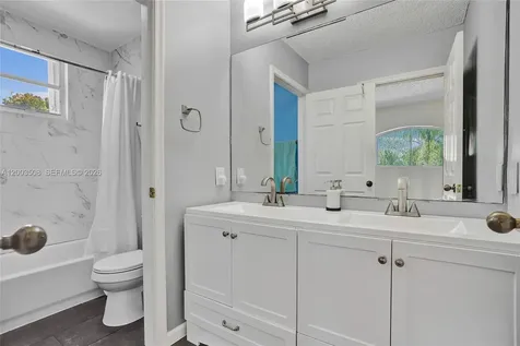 636 Sand Creek Circle Weston FL 33327