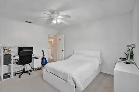 636 Sand Creek Circle Weston FL 33327