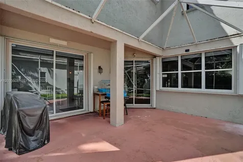 636 Sand Creek Circle Weston FL 33327