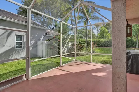 636 Sand Creek Circle Weston FL 33327