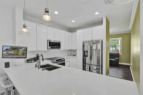 636 Sand Creek Circle Weston FL 33327