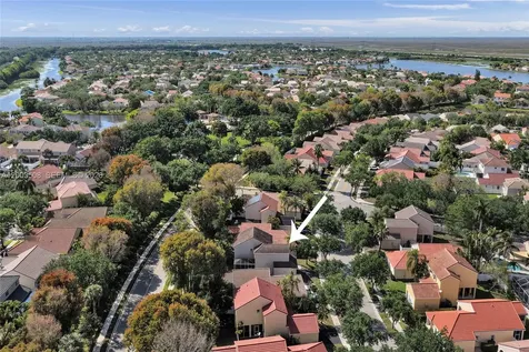 636 Sand Creek Circle Weston FL 33327