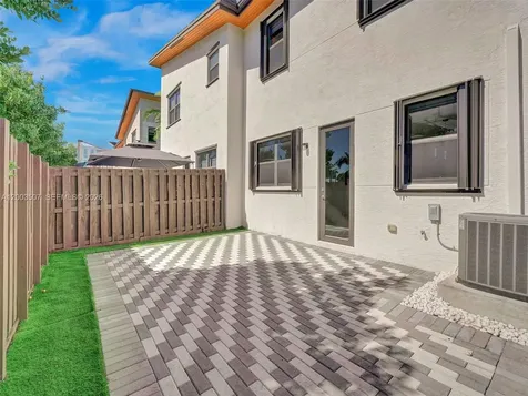 10500 NW 78th Terrace Doral FL 33178