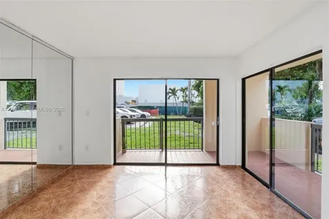 995 SW 84th Avenue Miami FL 33144