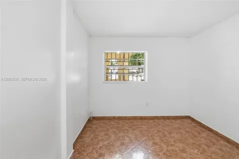 995 SW 84th Avenue Miami FL 33144