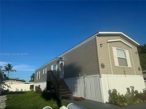 115 Havenwood Drive Lighthouse Point FL 33064
