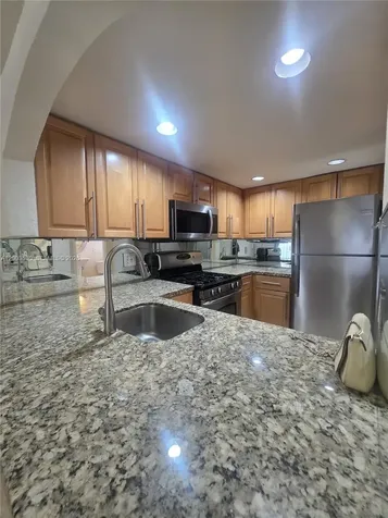 6709 N Kendall Drive Pinecrest FL 33156