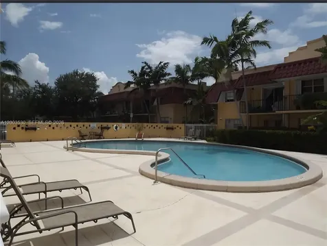 6709 N Kendall Drive Pinecrest FL 33156