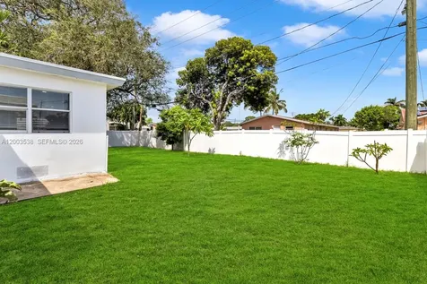 327 SE 2nd Avenue Dania Beach FL 33004