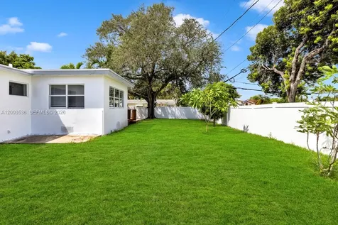 327 SE 2nd Avenue Dania Beach FL 33004