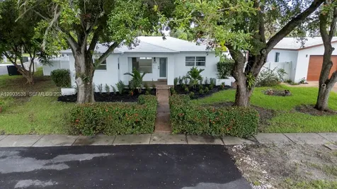 327 SE 2nd Avenue Dania Beach FL 33004