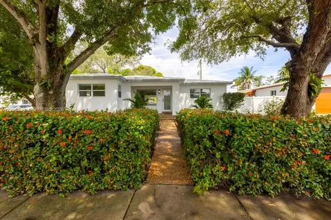 327 SE 2nd Avenue Dania Beach FL 33004