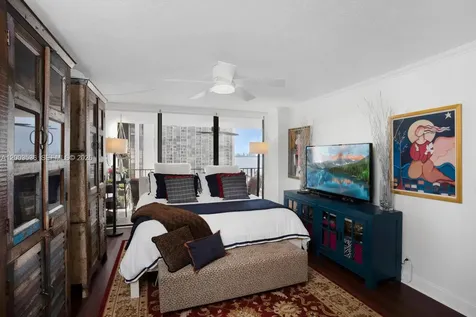 1925 Brickell Avenue Miami FL 33129
