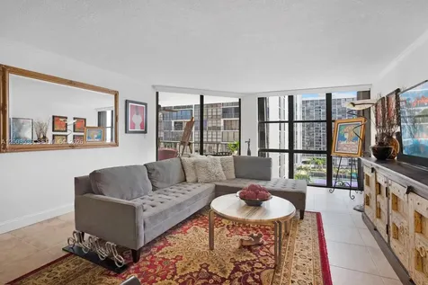 1925 Brickell Avenue Miami FL 33129