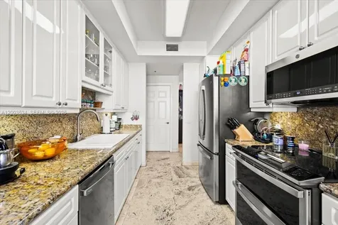 808 Brickell Key Drive Miami FL 33131