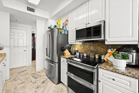 808 Brickell Key Drive Miami FL 33131