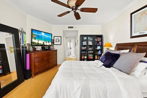 808 Brickell Key Drive Miami FL 33131