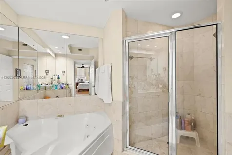 808 Brickell Key Drive Miami FL 33131