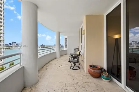 808 Brickell Key Drive Miami FL 33131