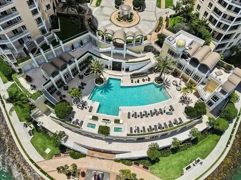 808 Brickell Key Drive Miami FL 33131