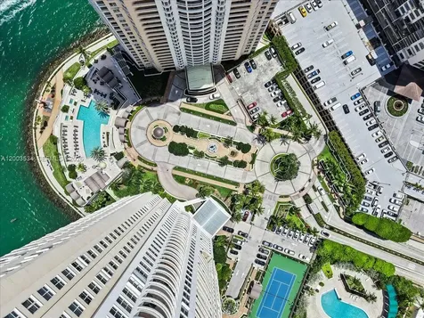 808 Brickell Key Drive Miami FL 33131