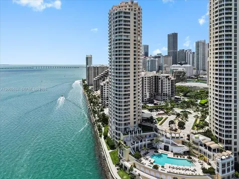 808 Brickell Key Drive Miami FL 33131