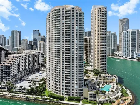 808 Brickell Key Drive Miami FL 33131