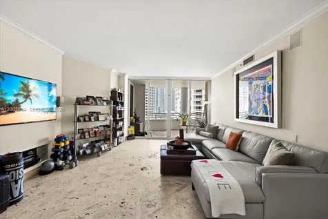 808 Brickell Key Drive Miami FL 33131