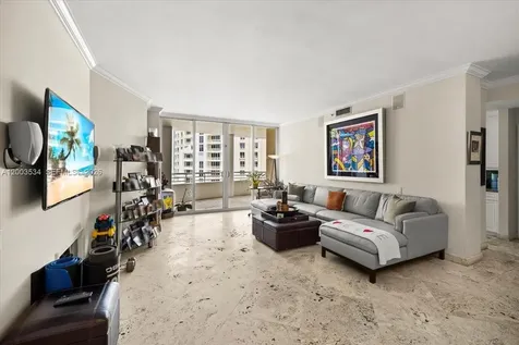 808 Brickell Key Drive Miami FL 33131