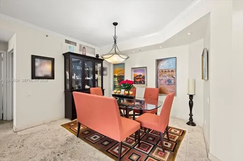 808 Brickell Key Drive Miami FL 33131