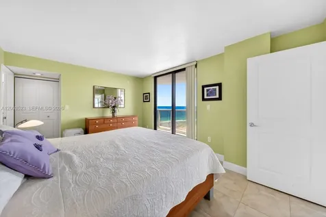 6423 Collins Avenue Miami Beach FL 33141