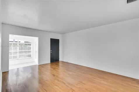 10 Century Lane Miami Beach FL 33139