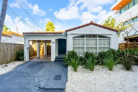 10 Century Lane Miami Beach FL 33139
