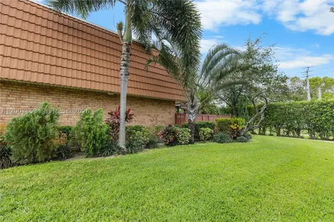 2971 SW 11th Place Deerfield Beach FL 33442