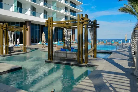 4111 S Ocean Drive Hollywood FL 33019