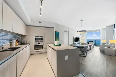4111 S Ocean Drive Hollywood FL 33019