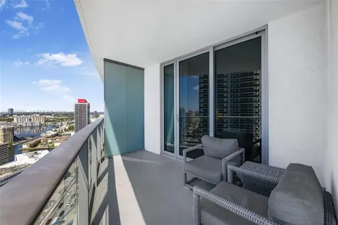 4111 S Ocean Drive Hollywood FL 33019