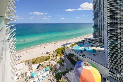 4111 S Ocean Drive Hollywood FL 33019