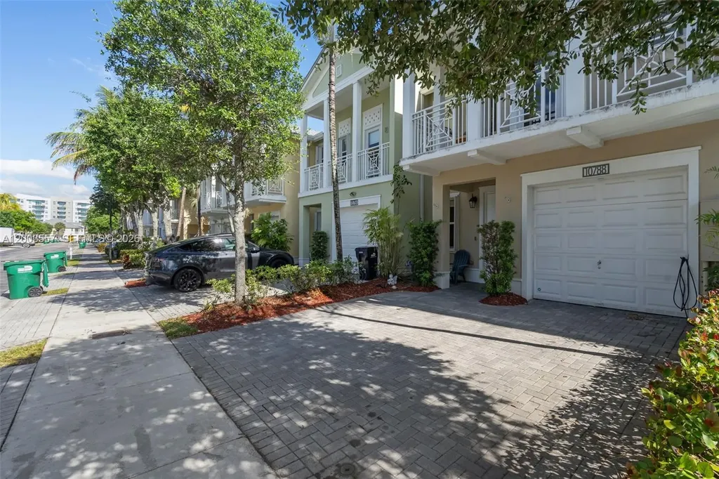 10788 NW 76th Lane Doral FL 33178